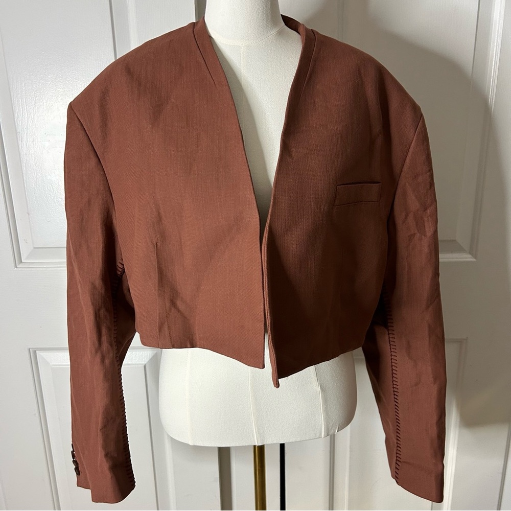 NWT H&M STUDIO COLLECTION CROPPED LINEN-BLEND BLAZER (Size XL) - Picture 4 of 9